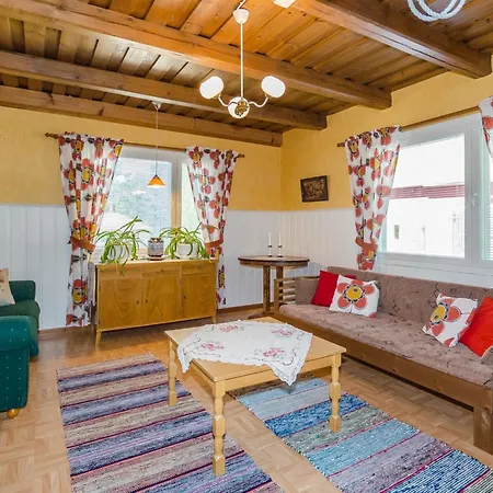度假居 Purola By Interhome *